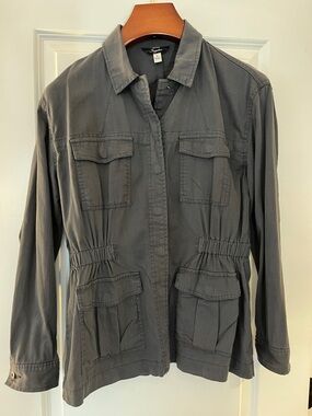 Signature Women’s Gray Utility Jacket with Front Pockets
